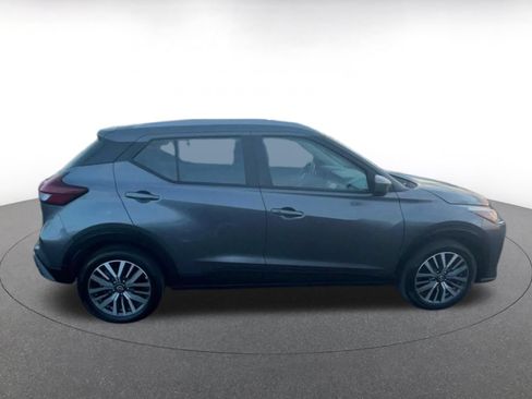Used 2024 Nissan Kicks SV FWD image 16
