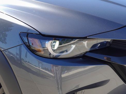 Used 2025 MAZDA CX-50 AWD 2.5 S w/ Premium Package image 2