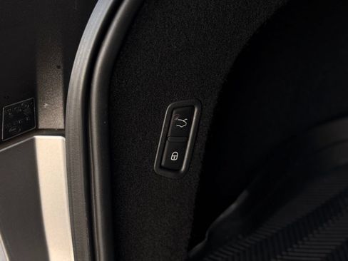 Used 2022 Maserati Levante Modena AWD/4WD image 81
