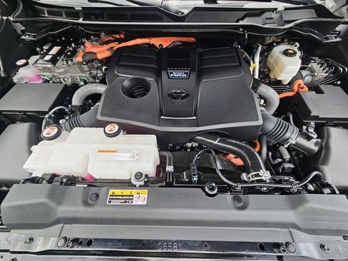 Used 2025 Toyota Sequoia TRD Pro AWD/4WD image 26