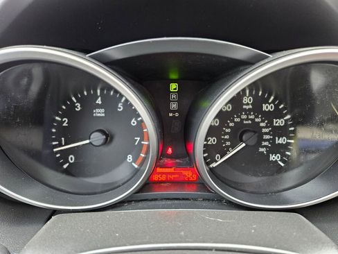 Used 2012 MAZDA MAZDA5 Touring w/ Moonroof & Audio Pkg image 18