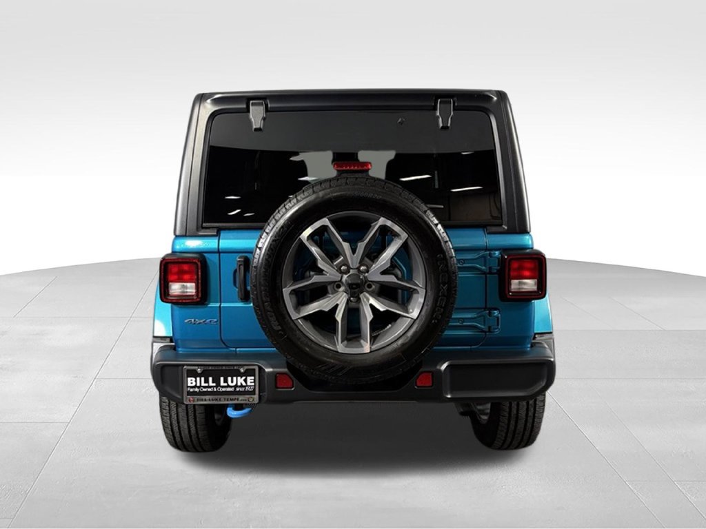 Used 2024 Jeep Wrangler Unlimited AWD/4WD image 9