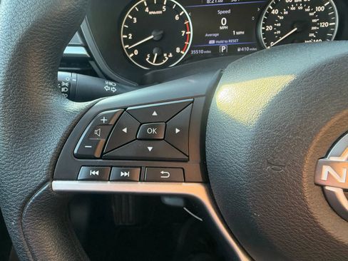 Used 2024 Nissan Altima 2.5 SV image 13