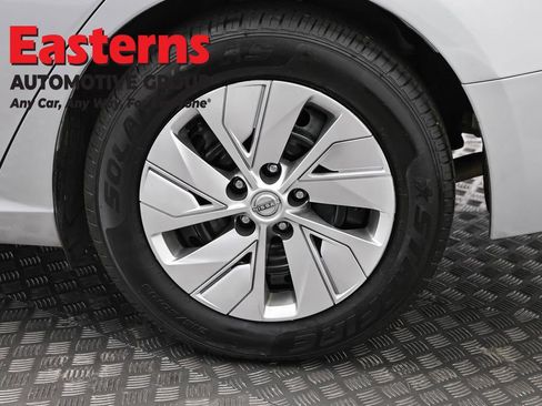 Used 2023 Nissan Altima 2.5 S FWD image 32