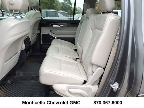 Used 2022 Jeep Wagoneer Series I w/ Premium Group I image 9