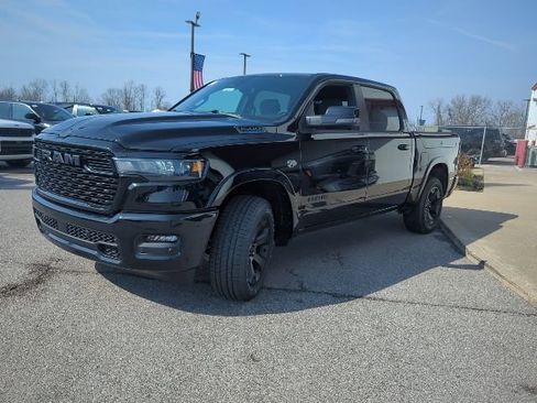 New 2026 RAM 1500 4x4 Crew Cab image 4
