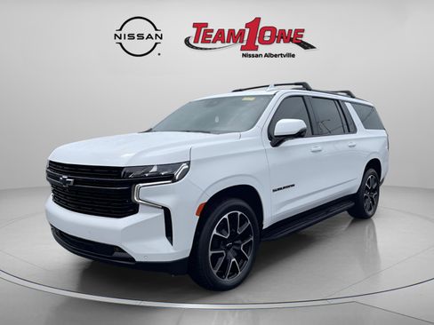 Used 2024 Chevrolet Suburban RST w/ Luxury Package AWD/4WD image 4