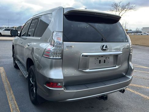 Used 2022 Lexus GX 460 Premium w/ Premium Package image 8