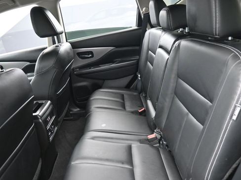 Used 2022 Nissan Murano SV w/ SV Midnight Edition Package image 13