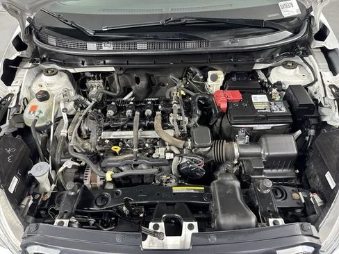 Used 2019 Nissan Kicks S FWD image 27