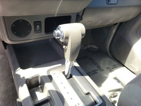 Used 2016 Nissan Frontier SV RWD image 20