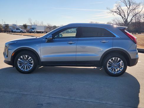 Certified 2024 Cadillac XT4 Premium Luxury image 4