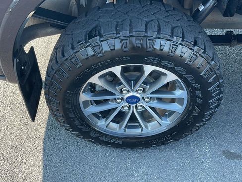 Used 2018 Ford F150 XLT w/ Equipment Group 302A Luxury AWD/4WD image 6