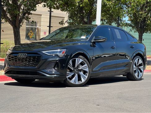 Used 2024 Audi Q8 e-tron Prestige w/ Prestige Package AWD/4WD image 1