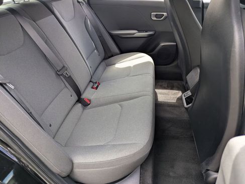 Used 2025 Kia K4 FWD image 27
