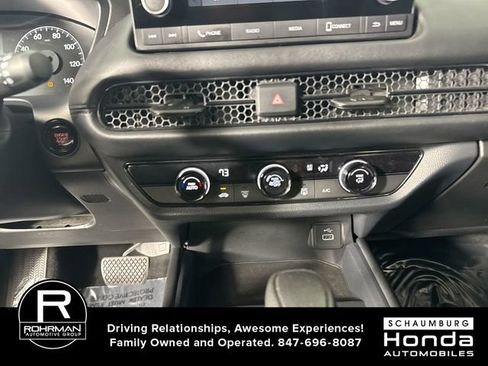 Used 2025 Honda HR-V LX image 9