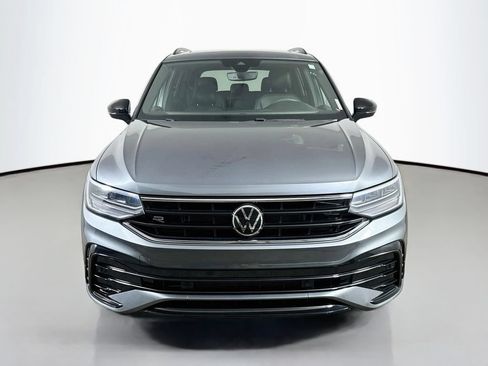 Used 2023 Volkswagen Tiguan SE R-Line FWD image 2