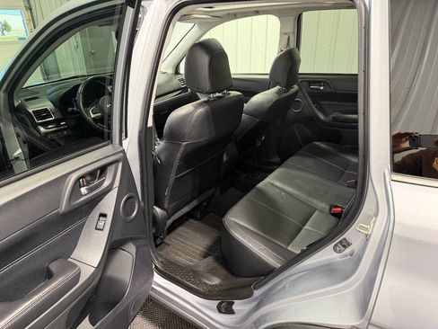 Used 2017 Subaru Forester 2.5i Touring image 9