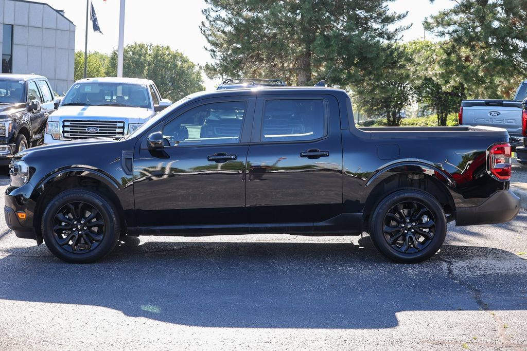 Used 2024 Ford Maverick Lariat w/ Black Appearance Package AWD/4WD image 28