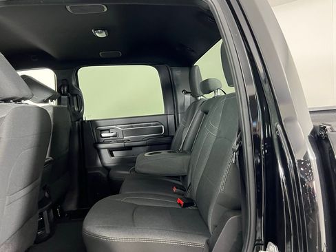 Used 2024 RAM 2500 Big Horn w/ Safety Group image 27