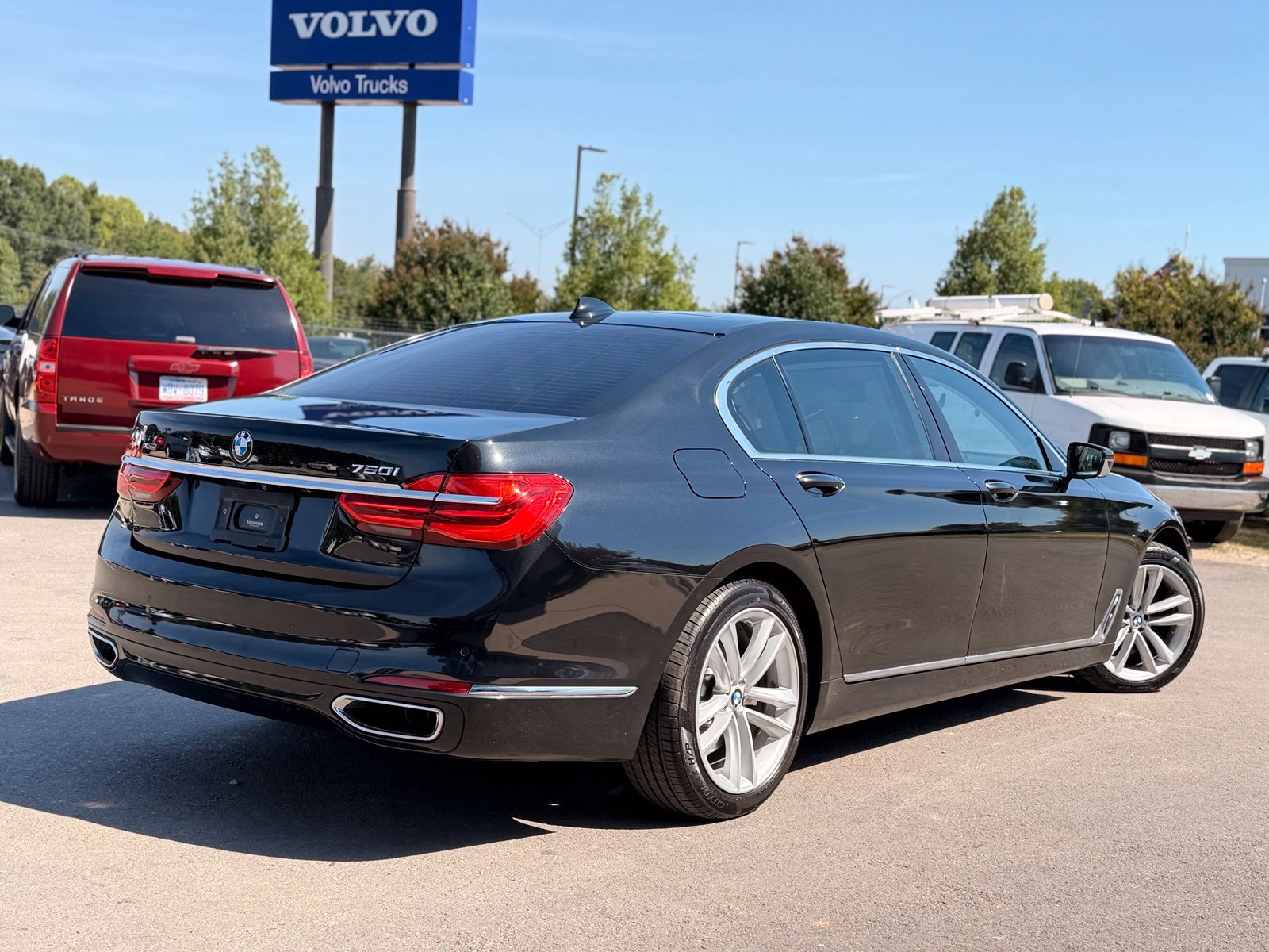 Used 2018 BMW 750i xDrive AWD/4WD image 17