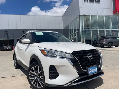 Certified 2024 Nissan Kicks SV