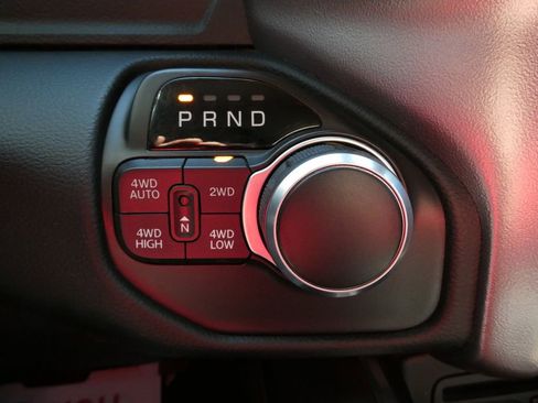 Used 2019 RAM 1500 Big Horn AWD/4WD image 26