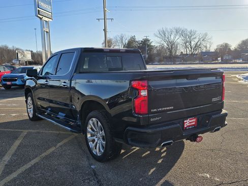 Used 2022 Chevrolet Silverado 1500 High Country image 3