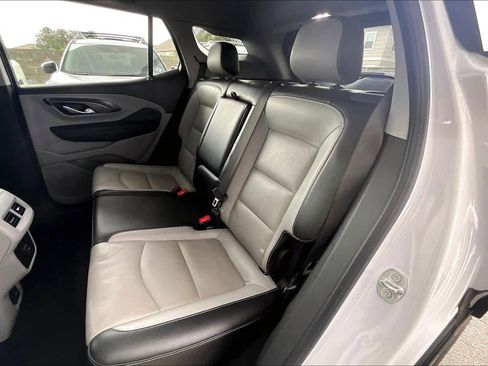 Used 2023 GMC Terrain SLT image 18