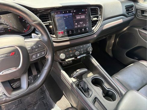 Used 2024 Dodge Durango GT RWD image 18