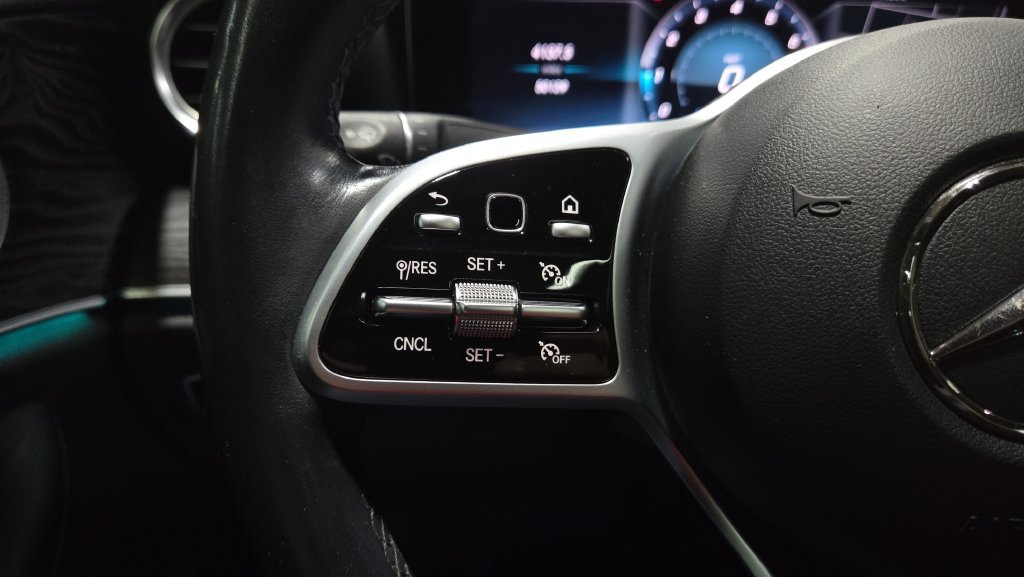 Used 2020 Mercedes-Benz E 350 4MATIC Sedan w/ Parking Assistance Package image 11