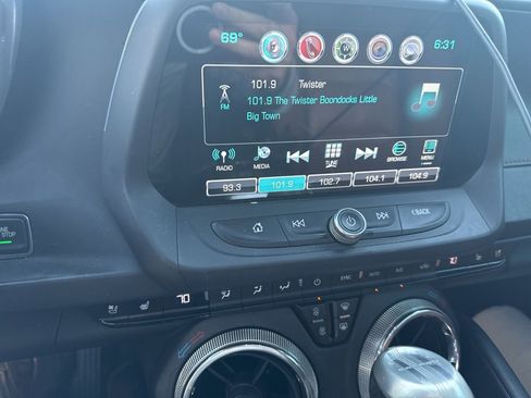 Used 2016 Chevrolet Camaro SS RWD image 10