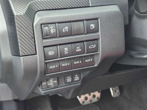 Used 2025 Toyota Tacoma TRD Pro AWD/4WD image 11