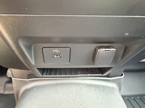 Used 2019 Ford F150 XL w/ Equipment Group 101A Mid RWD image 22