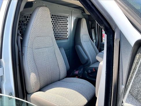 New 2025 Chevrolet Express 2500 w/ Enhanced Convenience Package RWD image 24