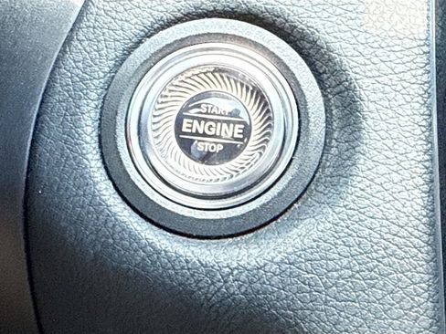 Used 2019 Mercedes-Benz C 300 Sedan w/ Premium Package image 35