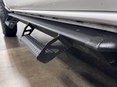 Used 2016 Toyota Tacoma TRD Off-Road w/ Premium & Technology Package image 21