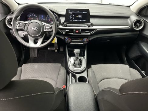 Used 2019 Kia Forte LXS FWD image 4