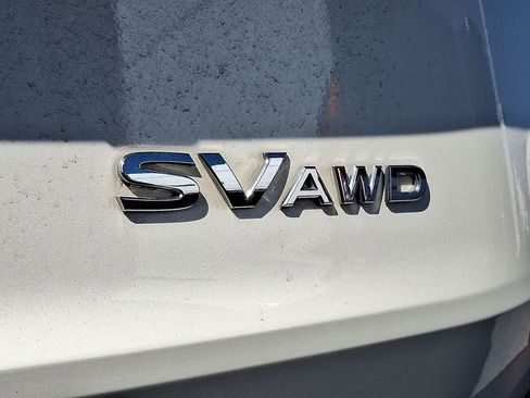 Used 2021 Nissan Rogue SV image 10