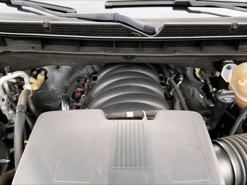 Used 2023 GMC Yukon SLT w/ SLT Premium Package image 30