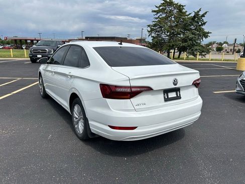 Used 2019 Volkswagen Jetta R-Line FWD image 5