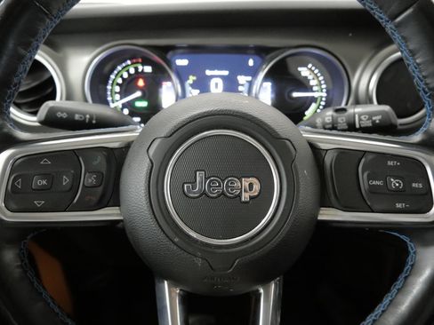 Used 2021 Jeep Wrangler Unlimited Rubicon 4xe w/ Steel Bumper Group AWD/4WD image 17