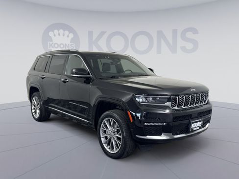 Used 2023 Jeep Grand Cherokee L Summit w/ Advanced Protech Group IV AWD/4WD image 10