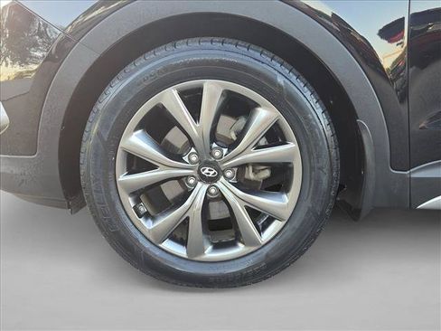 Used 2018 Hyundai Santa Fe Sport FWD image 24