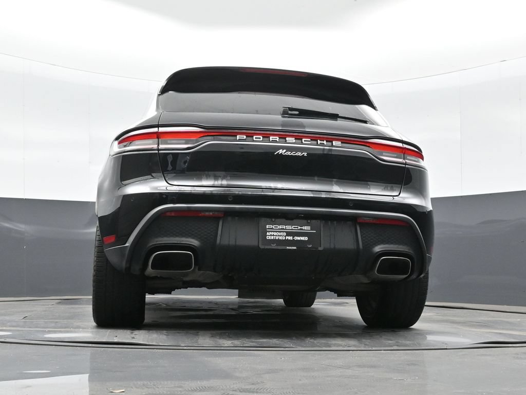 Certified 2023 Porsche Macan AWD/4WD image 28
