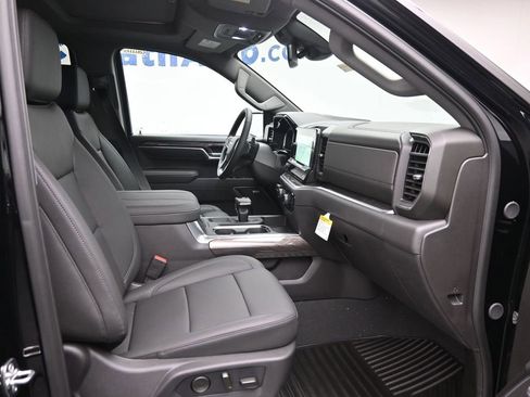 New 2026 Chevrolet Silverado 1500 LTZ w/ Z71 Off-Road Package AWD/4WD image 7