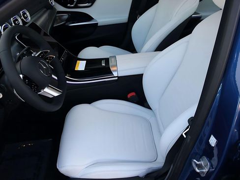 Used 2026 Mercedes-Benz C 300 Sedan image 5