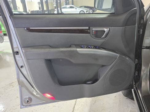 Used 2011 Hyundai Santa Fe GLS image 15