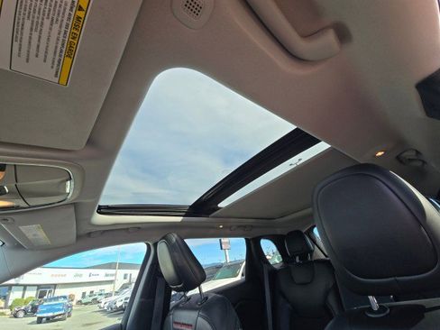 Used 2021 Jeep Cherokee Trailhawk w/ Sun, Sound & Nav Group image 24