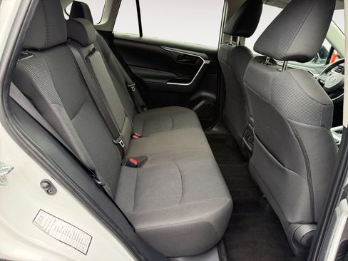 Used 2024 Toyota RAV4 LE image 18
